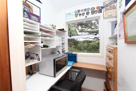 Photo of property in 23 Ronald Woolf Place, Churton Park, Wellington, 6037