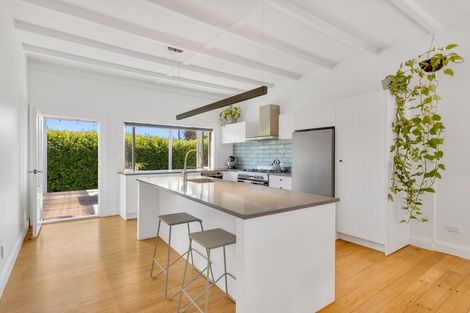 Photo of property in 126e Napier Road, Havelock North, 4130