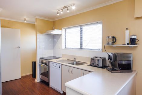 Photo of property in 7 Moyne Avenue, Milson, Palmerston North, 4414