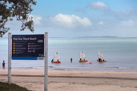 Photo of property in 42a Old Lake Road, Narrow Neck, Auckland, 0624