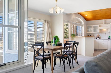 Photo of property in 15 Dungarvon Place, Clendon Park, Auckland, 2103
