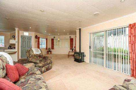 Photo of property in 38 Tukapa Street, Westown, New Plymouth, 4310