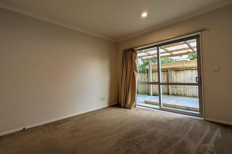 Photo of property in 16 Kira Road, Flat Bush, Auckland, 2016