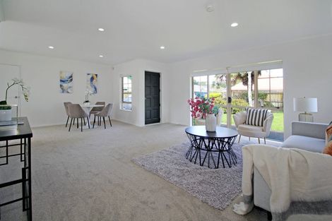 Photo of property in 18 Regalwood Place, Favona, Auckland, 2024