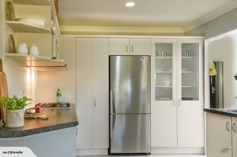 Photo of property in 23 Trossach Place, Wattle Downs, Auckland, 2103