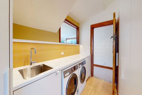 Photo of property in 29 Rawhiti Terrace, Kelburn, Wellington, 6012