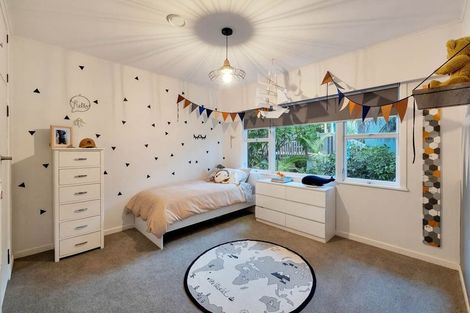 Photo of property in 10 Hamlet Place, Pukekohe, 2120