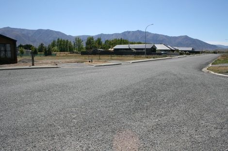 Photo of property in 19 Cirrus Place, Omarama, 9412