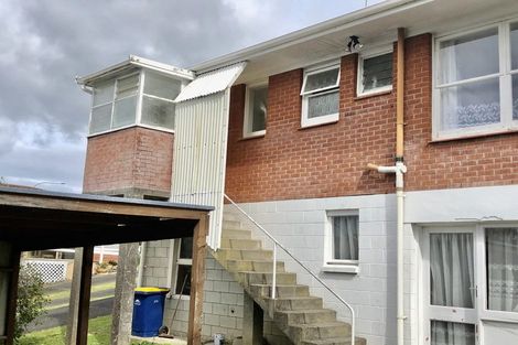 Photo of property in 2/70 Bentley Avenue, Glenfield, Auckland, 0629