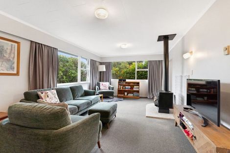 Photo of property in 13 Matenga Street, Waikanae, 5036