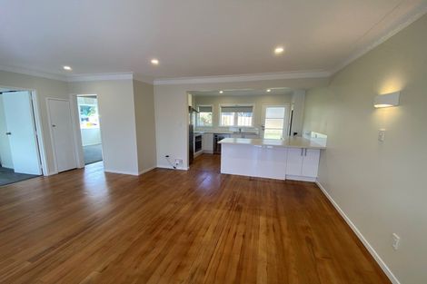 Photo of property in 3 Merchant Avenue, Te Atatu South, Auckland, 0610
