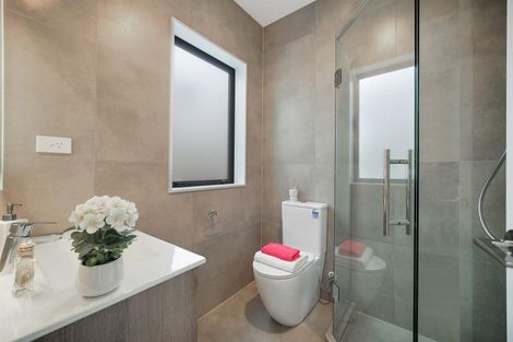 Photo of property in 61 Drumbuoy Drive, Flat Bush, Auckland, 2019