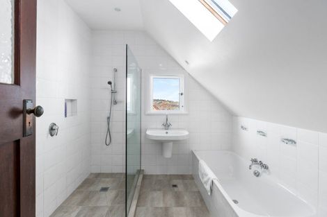 Photo of property in 620 Highgate, Maori Hill, Dunedin, 9010