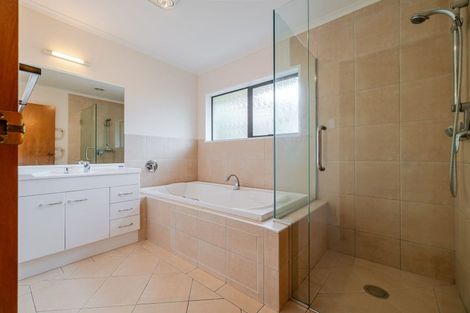 Photo of property in 43 Long Melford Road, Awapuni, Palmerston North, 4412