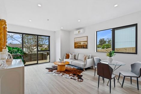 Photo of property in 56 Oreil Avenue, West Harbour, Auckland, 0618