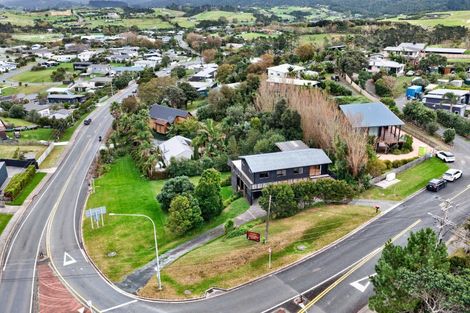 Photo of property in 1 Cullen Street, Mangawhai Heads, Mangawhai, 0505