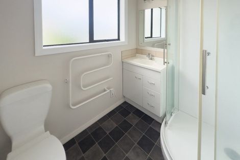 Photo of property in 32 Bateman Avenue, Bryndwr, Christchurch, 8053