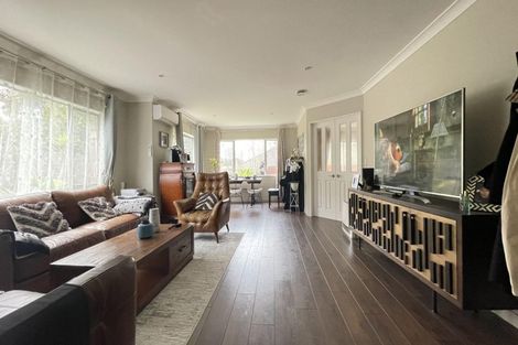 Photo of property in 23 Laurel Oak Drive, Schnapper Rock, Auckland, 0632