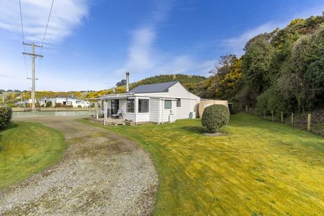 Photo of property in 1354 Toko Mouth Road, Toko Mouth, Milton, 9292