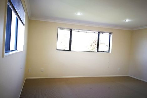 Photo of property in 2/25 Keldale Place, Forrest Hill, Auckland, 0620