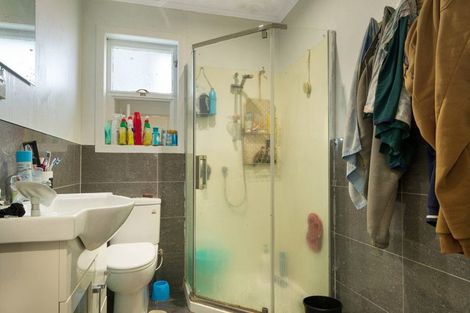 Photo of property in 92 Portage Road, New Lynn, Auckland, 0600