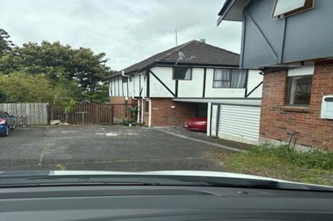 Photo of property in 2/48 Tree View Avenue, Glenfield, Auckland, 0629