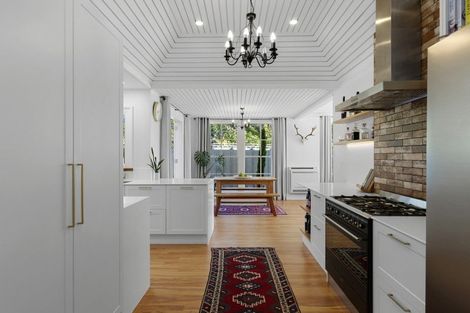 Photo of property in 28 Hawkesbury Avenue, St Albans, Christchurch, 8014