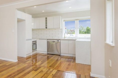 Photo of property in 1/184 Forrest Road, Forrest Hill, Auckland, 0620