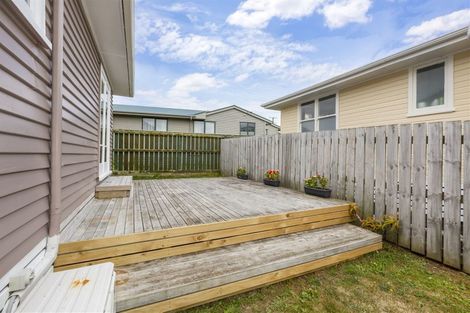 Photo of property in 2a Taupiri Crescent, Titahi Bay, Porirua, 5022