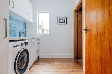 Photo of property in 48 Miro Street, Takaro, Palmerston North, 4410