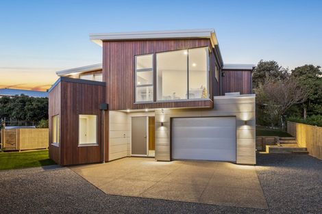 Photo of property in 1a Martin Road, Paraparaumu Beach, Paraparaumu, 5032