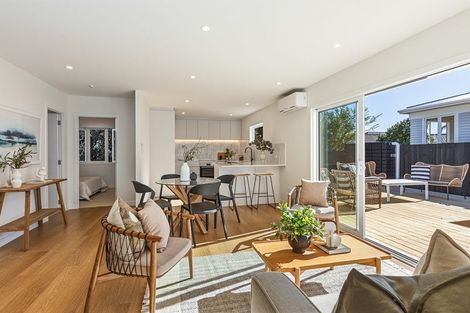 Photo of property in 17a Hamurana Place, Te Atatu Peninsula, Auckland, 0610