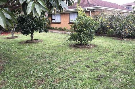 Photo of property in 2 Mangarata Avenue, Papatoetoe, Auckland, 2025