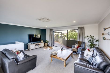 Photo of property in 2 Anthony Place, Bay View, Napier, 4104