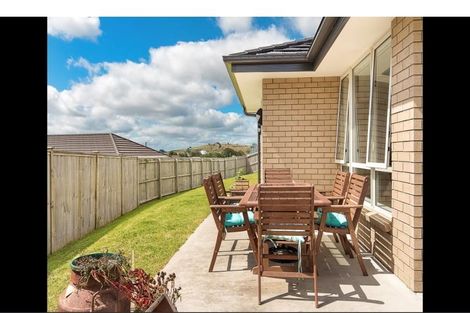 Photo of property in 9 Mcneish Place, Pokeno, 2402