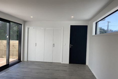 Photo of property in 30 Collins Avenue, Tawa, Wellington, 5028