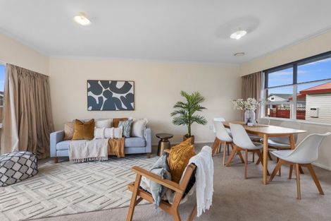 Photo of property in 1/128 Sixteenth Avenue, Tauranga South, Tauranga, 3112