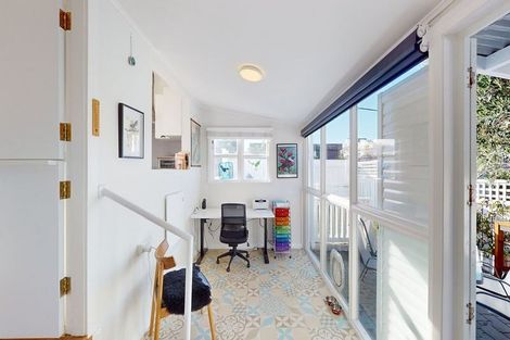 Photo of property in 96 Marine Parade, Paraparaumu Beach, Paraparaumu, 5032