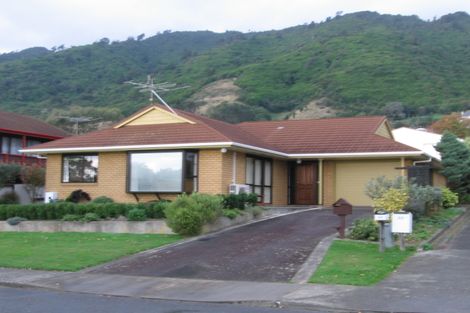 Photo of property in 21b Huia Street, Waikanae, 5036