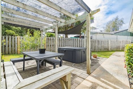 Photo of property in 93 Marne Road, Papakura, 2110