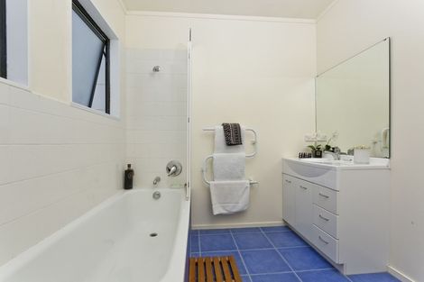 Photo of property in 2/43 Flaxdale Street, Birkdale, Auckland, 0626