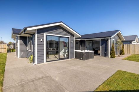 Photo of property in 2 Hickmott Street, Rangiora, 7400