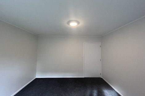 Photo of property in 7 Vera Road, Te Atatu South, Auckland, 0610