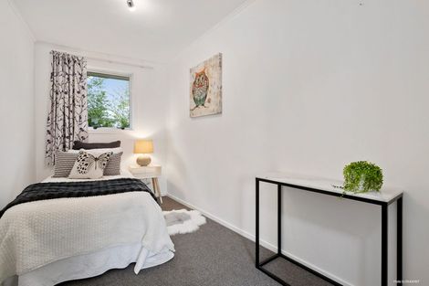 Photo of property in 35 Comet Crescent, Mangere, Auckland, 2022