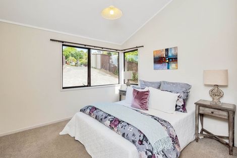 Photo of property in 34 Oaktree Avenue, Browns Bay, Auckland, 0630
