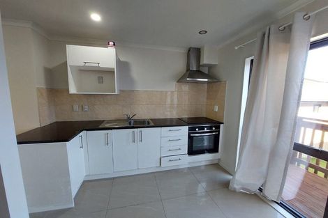 Photo of property in 2/3 Wallson Crescent, Wiri, Auckland, 2104