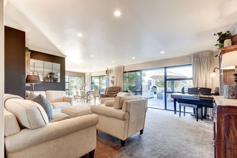 Photo of property in 122 Fitzherbert Avenue, Tawhero, Whanganui, 4501