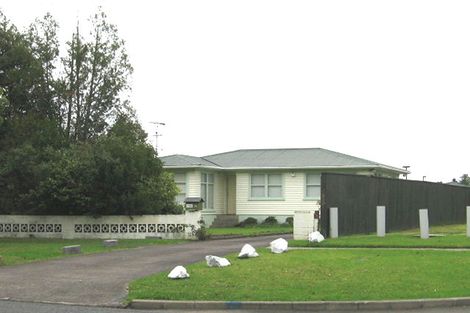 Photo of property in 496 Don Buck Road, Massey, Auckland, 0614