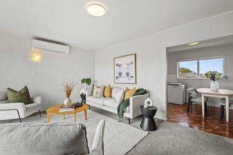 Photo of property in 2/41 Jutland Road, Hauraki, Auckland, 0622