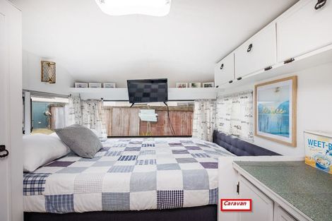 Photo of property in 10 Kent Terrace, Foxton Beach, Foxton, 4815